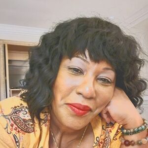 Meet your Posher, Sobeia
